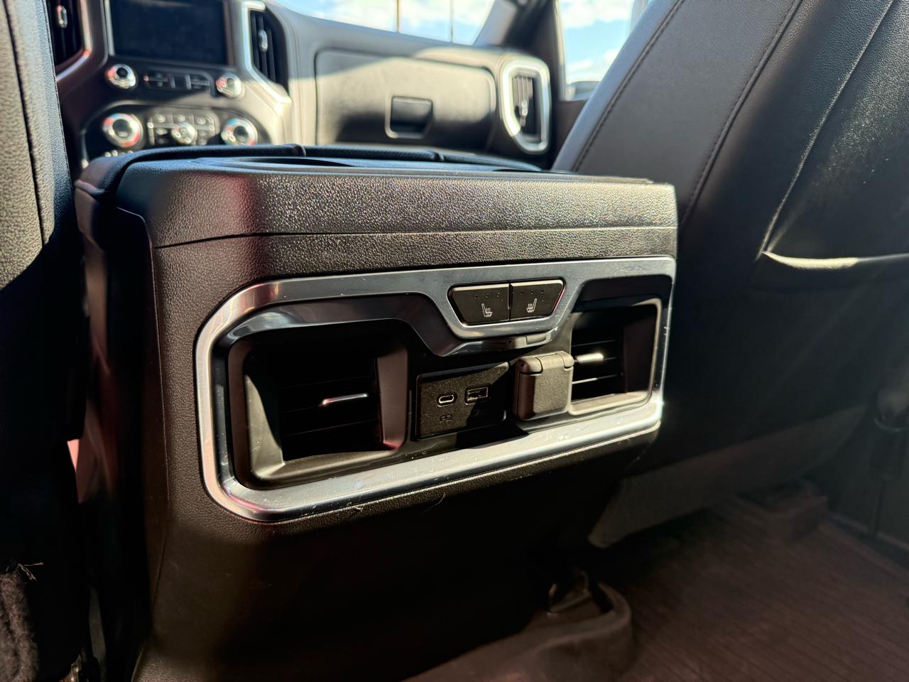 GMC Sierra 3500HD 4WD Crew Cab 159" AT4 2023