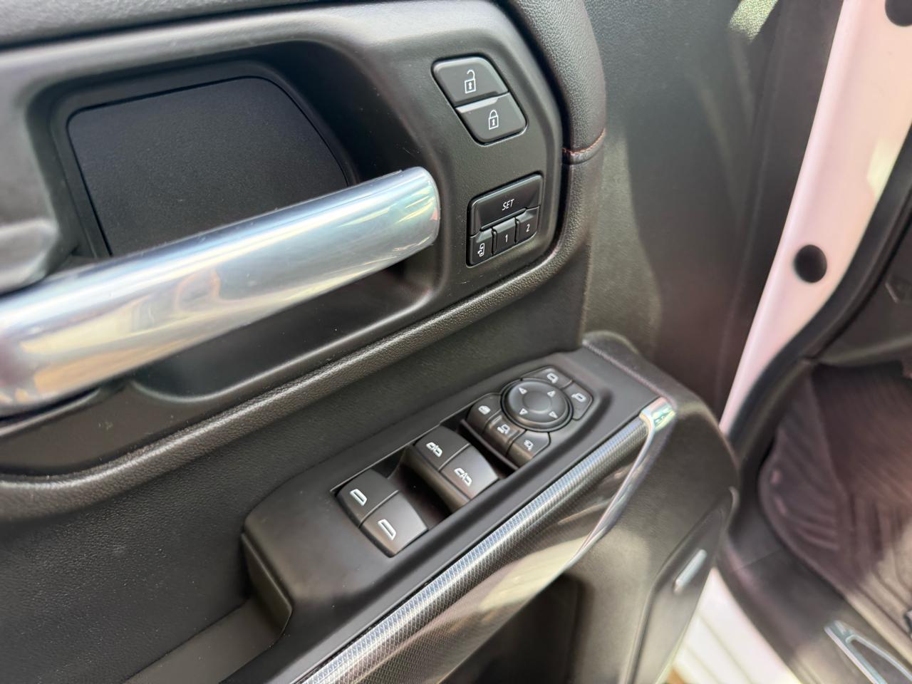 GMC Sierra 3500HD 4WD Crew Cab 159" AT4 2023