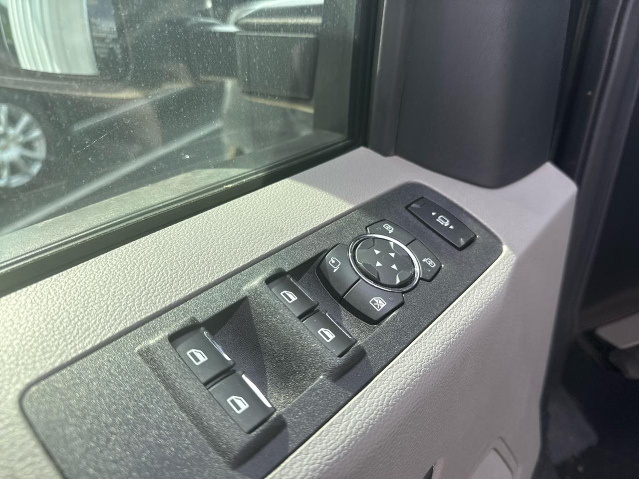 Ford Super Duty F-250 SRW XLT 4WD Crew Cab 6.75' Box 2019