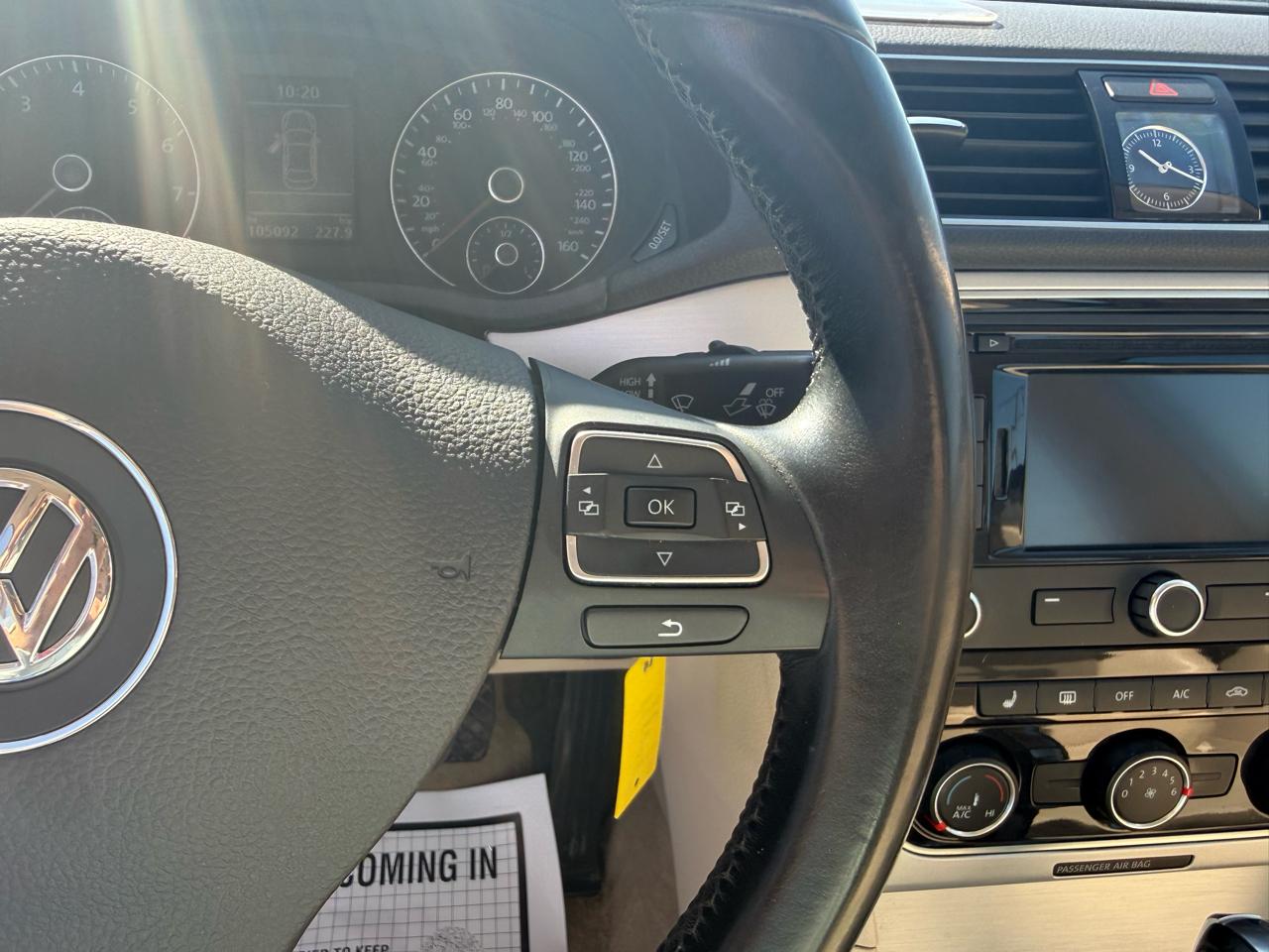 Volkswagen Passat 4dr Sdn 2.5L Auto SE 2013