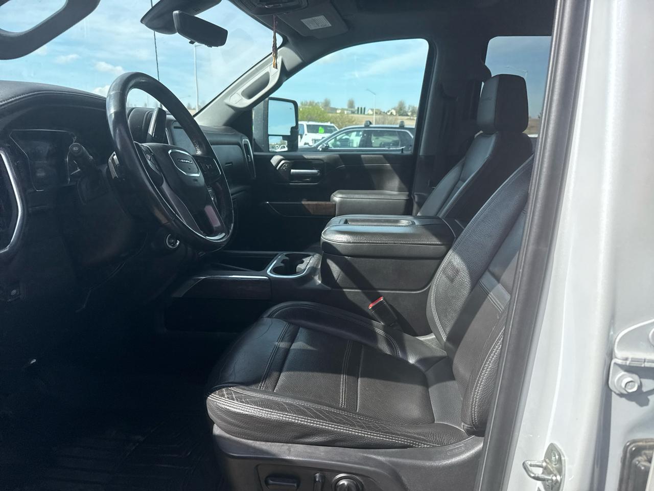 GMC Sierra 3500HD 4WD Crew Cab 159" Denali 2021