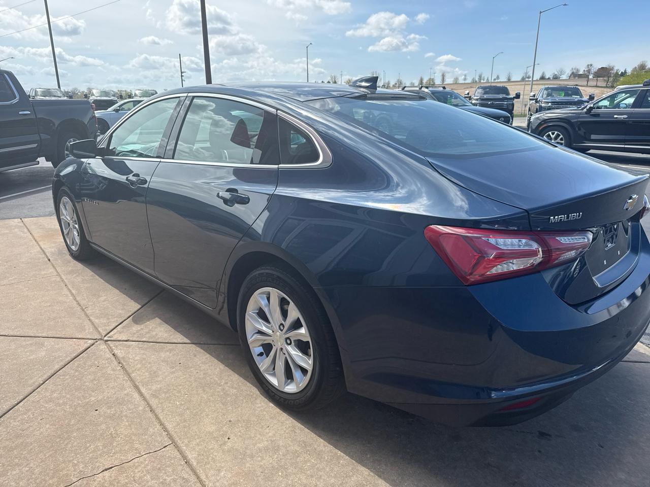 Chevrolet Malibu 4dr Sdn LT 2021