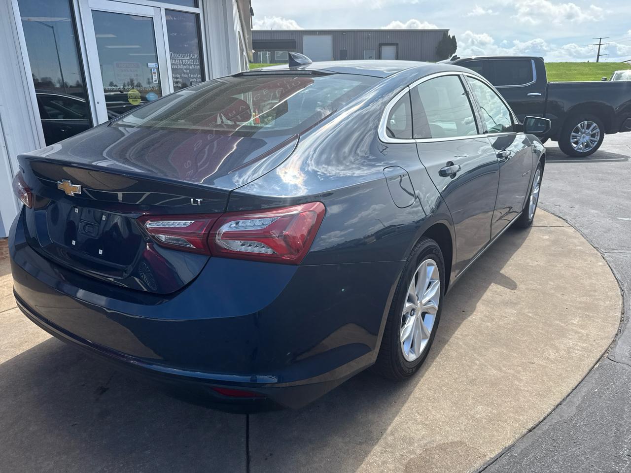 Chevrolet Malibu 4dr Sdn LT 2021