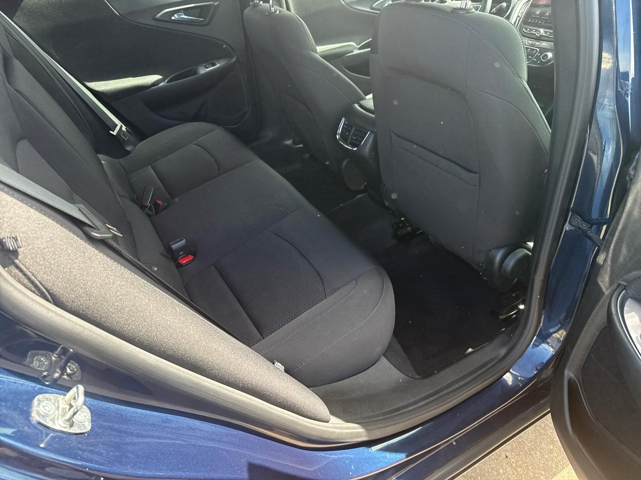 Chevrolet Malibu 4dr Sdn LT 2021