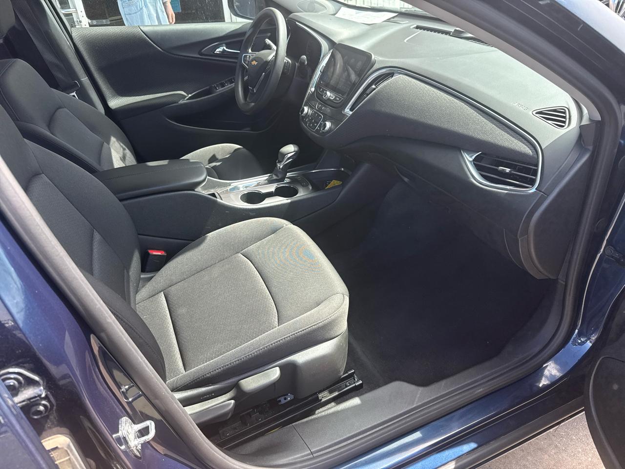 Chevrolet Malibu 4dr Sdn LT 2021