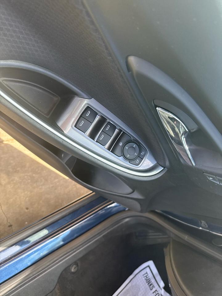Chevrolet Malibu 4dr Sdn LT 2021
