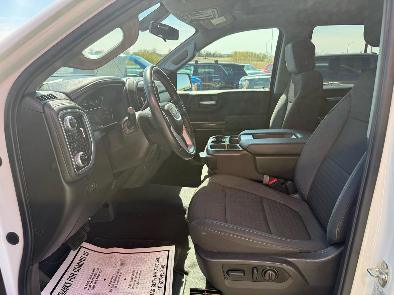 GMC Sierra 1500 Limited 4WD Crew Cab 147" SLE 2022