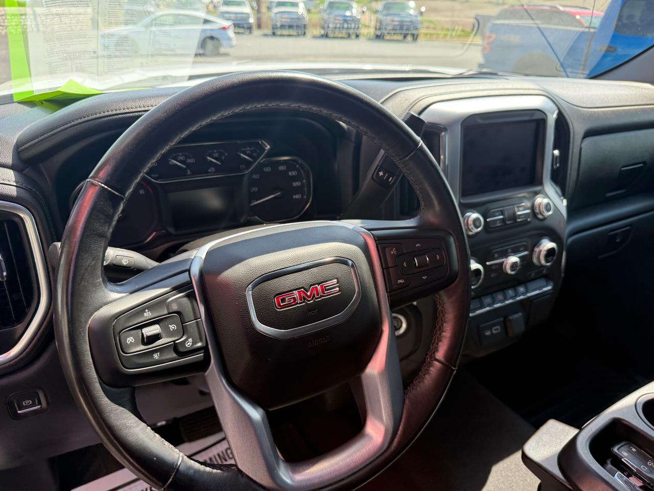 GMC Sierra 1500 Limited 4WD Crew Cab 147" SLE 2022