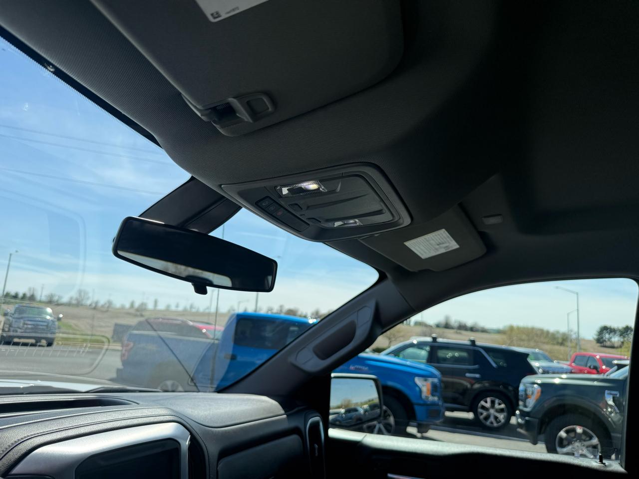 GMC Sierra 1500 Limited 4WD Crew Cab 147" SLE 2022