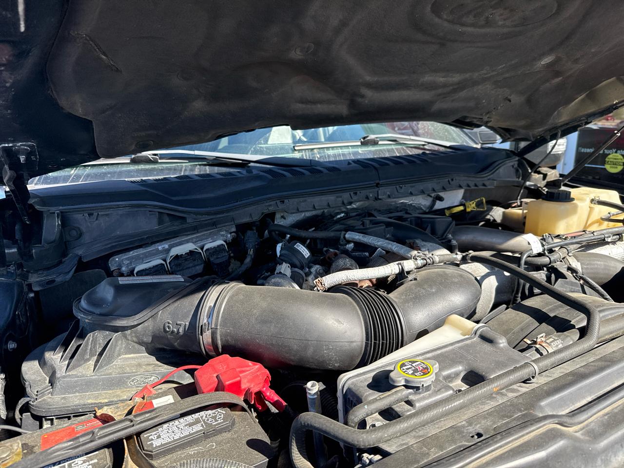 Ford Super Duty F-350 SRW Lariat 4WD Crew Cab 6.75' Box 2017