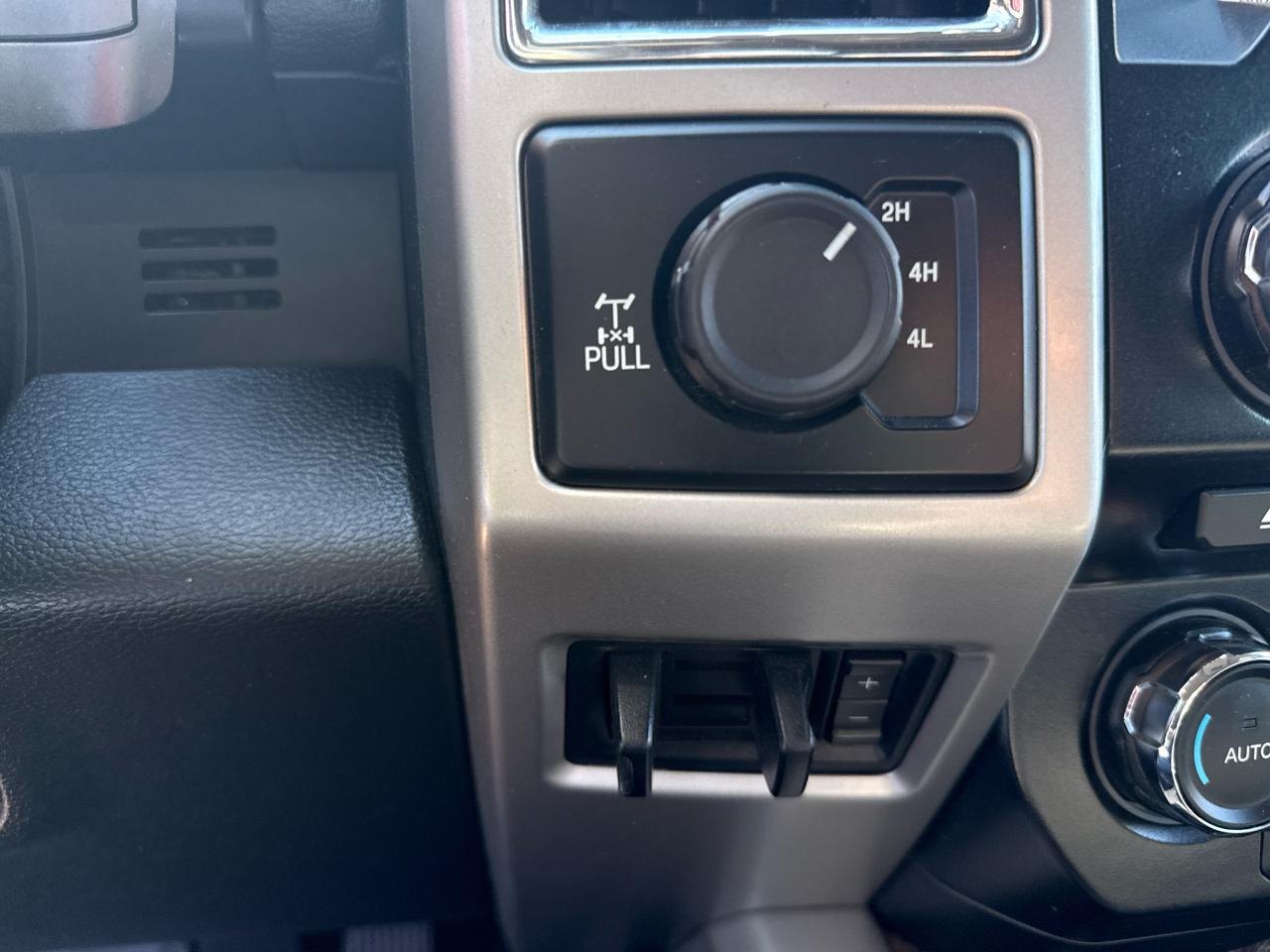 Ford Super Duty F-350 SRW Lariat 4WD Crew Cab 6.75' Box 2017