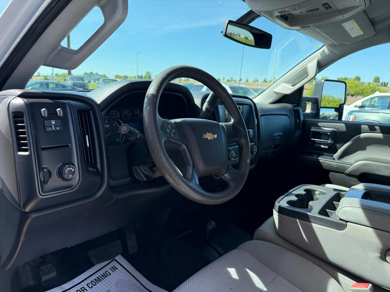 Chevrolet Silverado 2500HD Built After Aug 14 4WD Reg Cab 133.6" Work Truck 2015