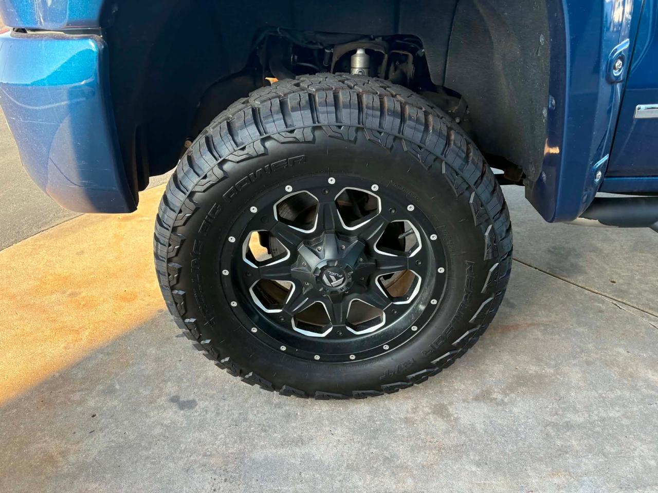 GMC Sierra 2500HD available WiFi 4WD Crew Cab 153.7" Denali 2015