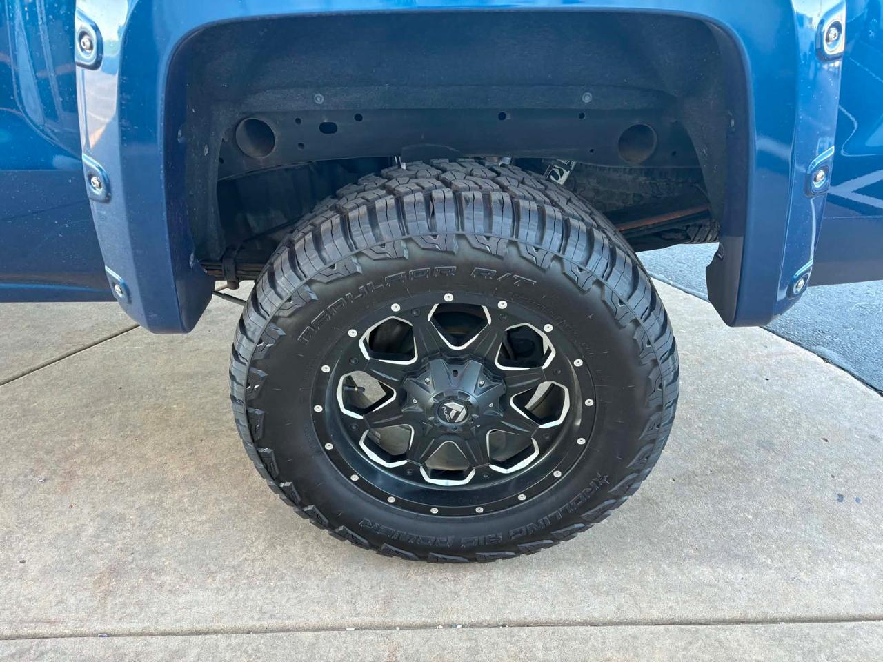 GMC Sierra 2500HD available WiFi 4WD Crew Cab 153.7" Denali 2015