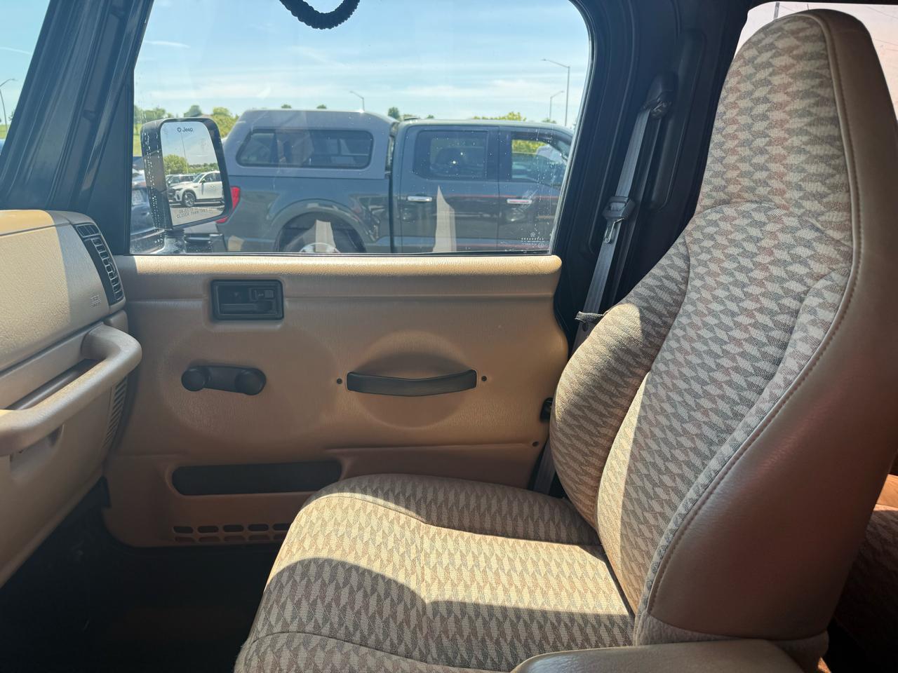 Jeep Wrangler 2dr Sport 2000