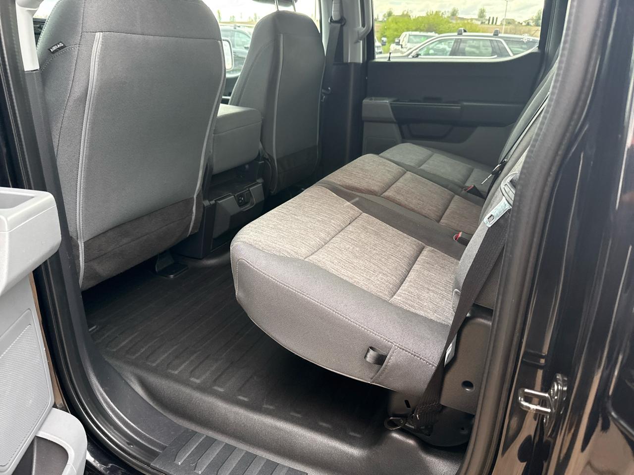 Ford F-150 XL 4WD SuperCrew 5.5' Box 2023