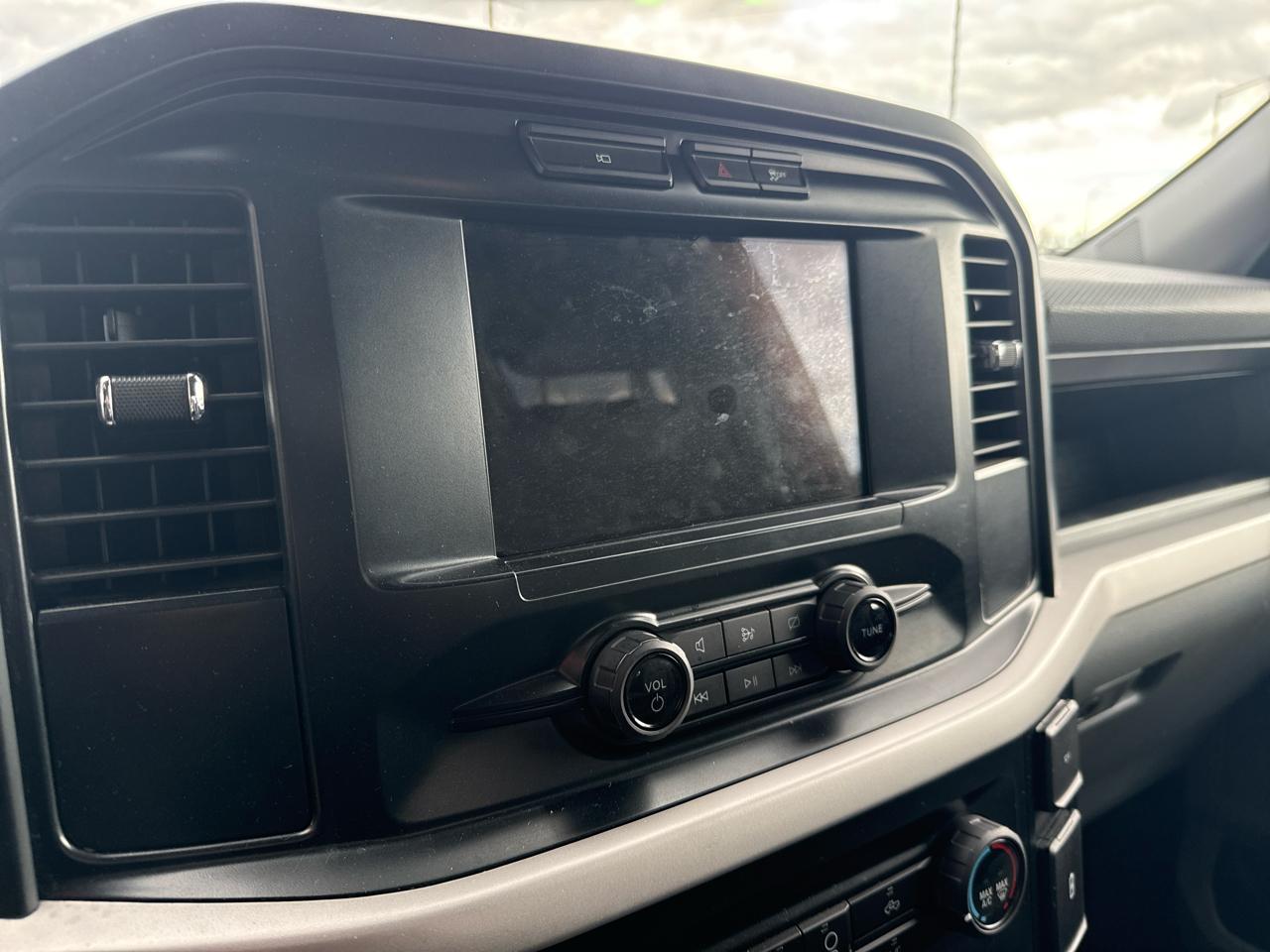 Ford F-150 XL 4WD SuperCrew 5.5' Box 2023