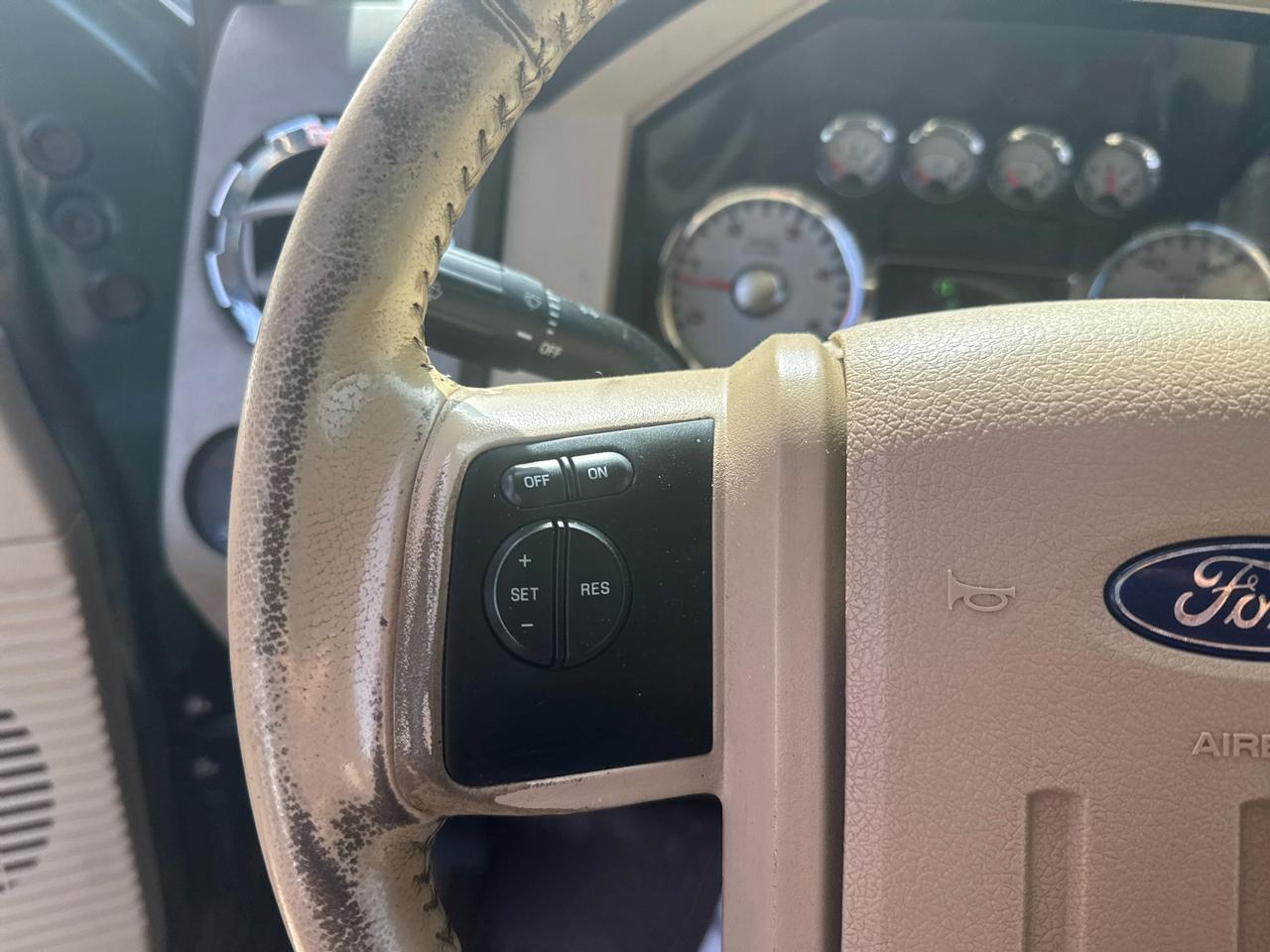 Ford Super Duty F-250 SRW Lariat 4WD Crew Cab 6.75' Box 2010