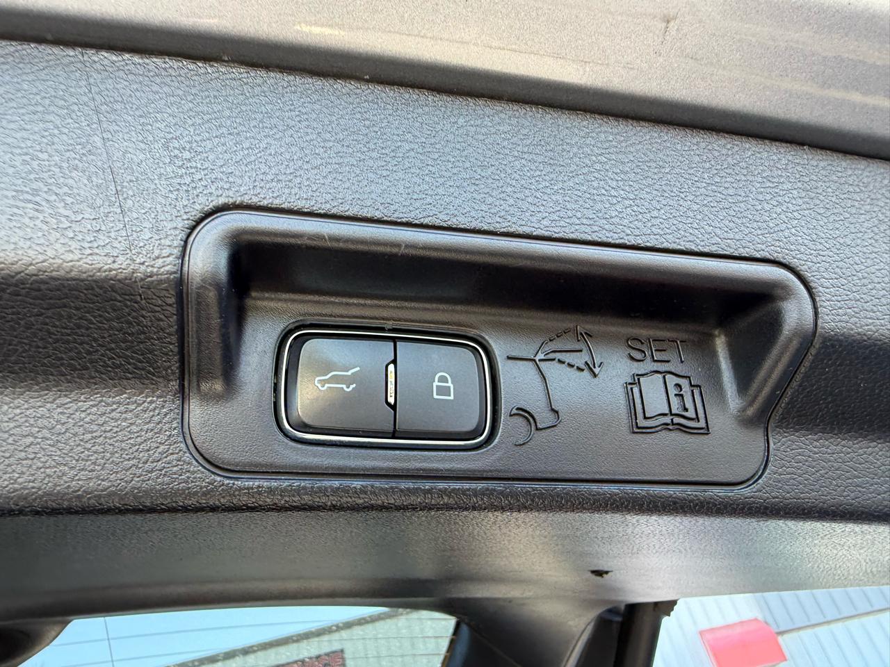Ford Explorer Limited 4WD 2022