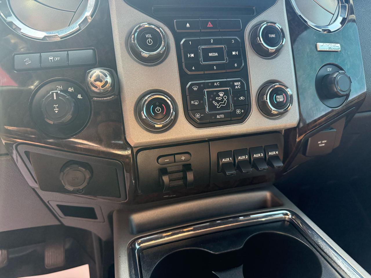 Ford Super Duty F-250 SRW 4WD Crew Cab 156" Platinum 2014