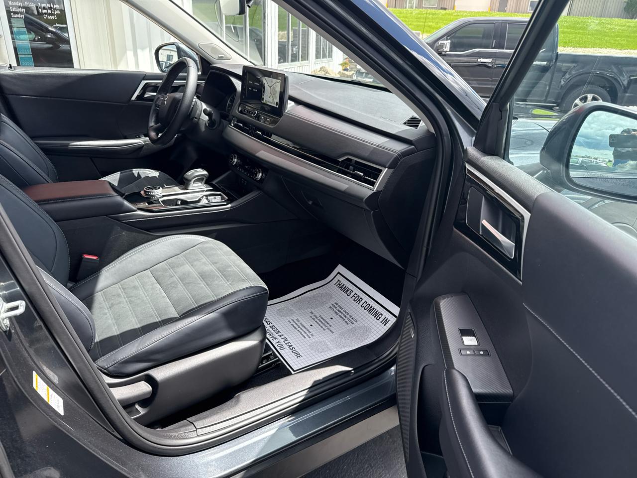 Mitsubishi Outlander SE S-AWC 2025