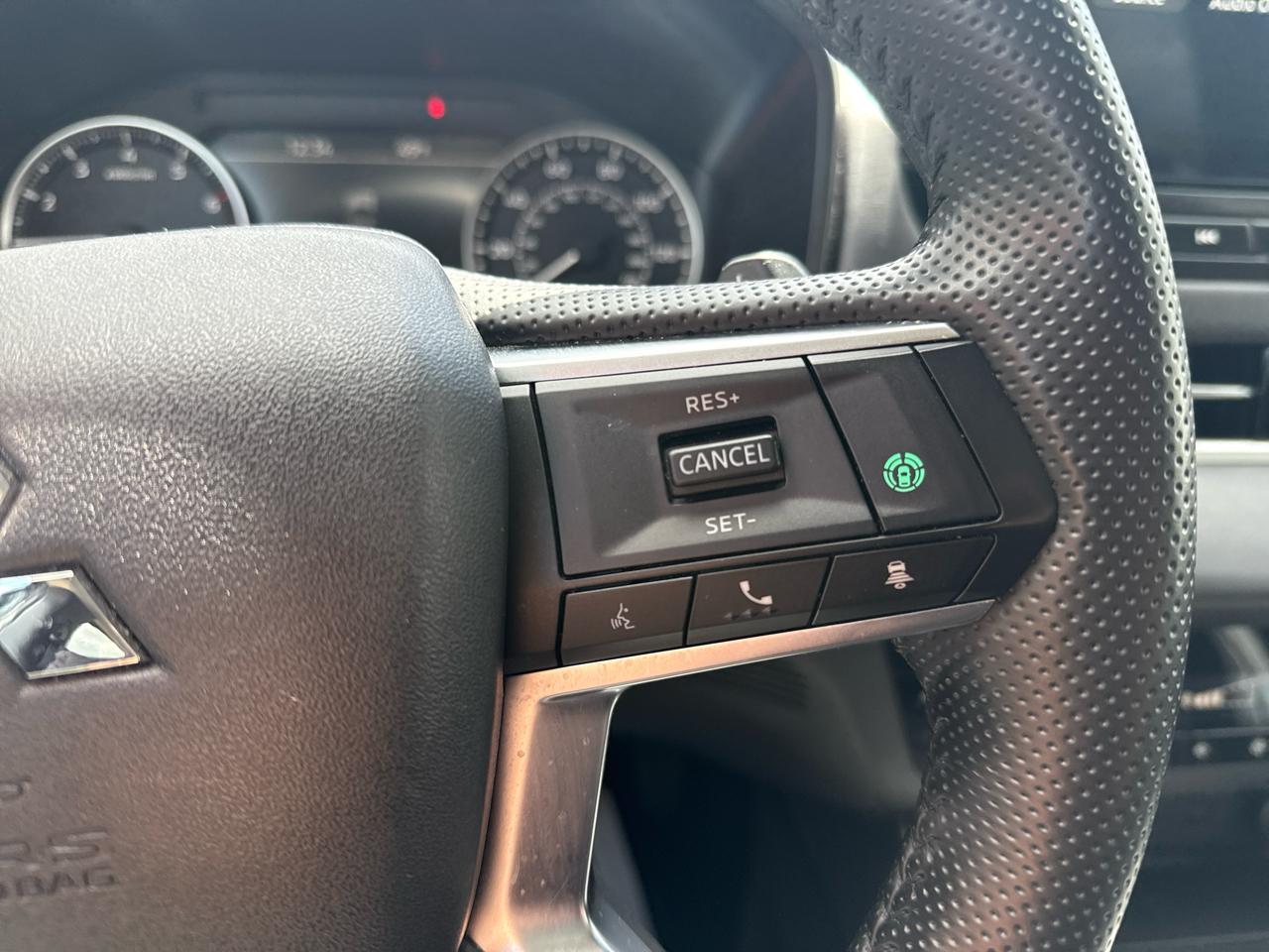 Mitsubishi Outlander SE S-AWC 2025