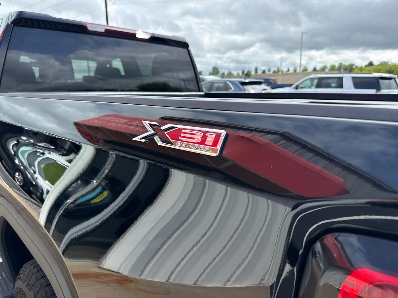 GMC Sierra 1500 4WD Crew Cab 157" Elevation 2021