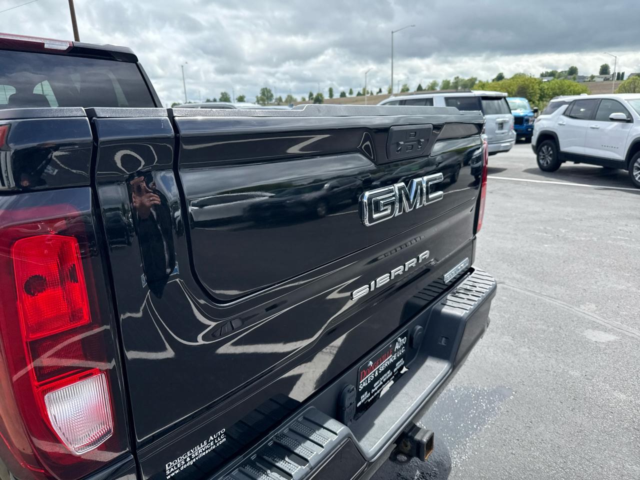 GMC Sierra 1500 4WD Crew Cab 157" Elevation 2021