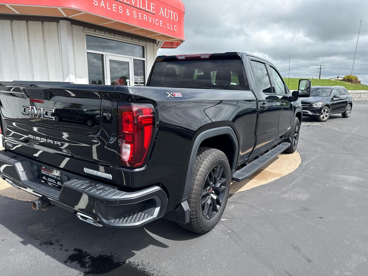 GMC Sierra 1500 4WD Crew Cab 157" Elevation 2021