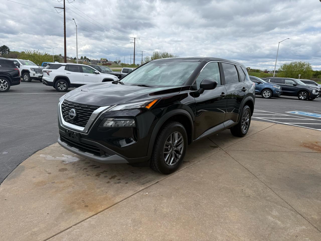 Nissan Rogue AWD S 2023