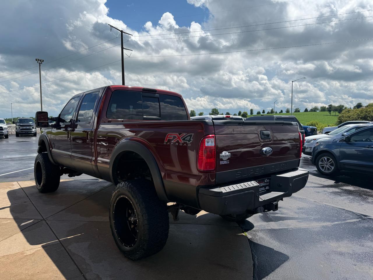 Ford Super Duty F-350 SRW 4WD Crew Cab 156" King Ranch 2015