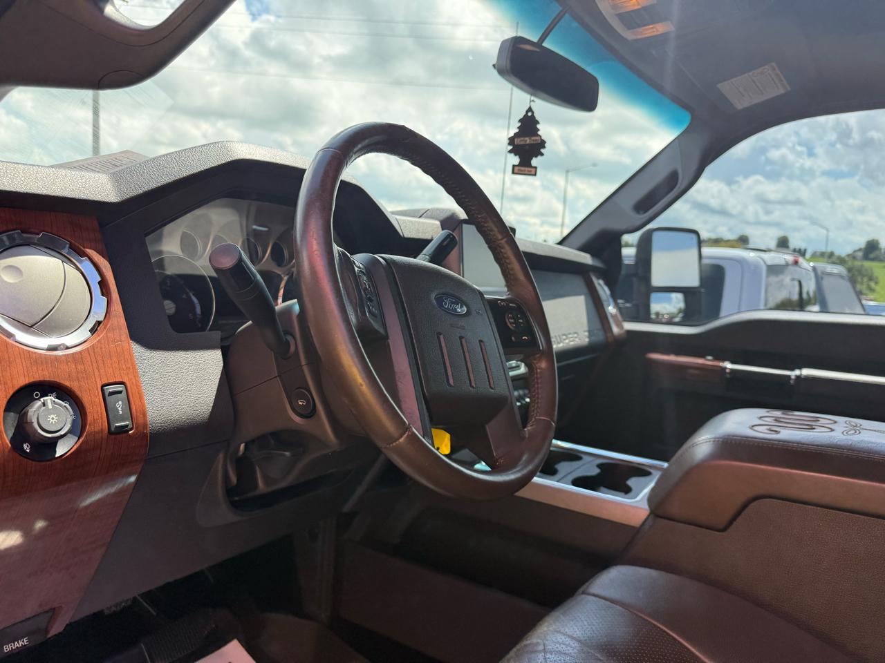 Ford Super Duty F-350 SRW 4WD Crew Cab 156" King Ranch 2015