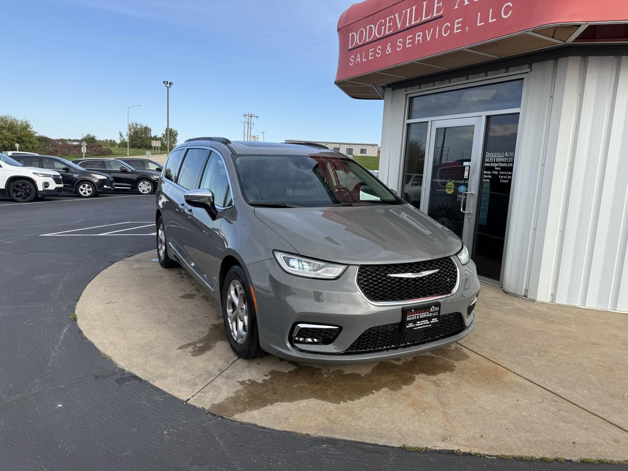 Chrysler Pacifica Limited FWD 2023