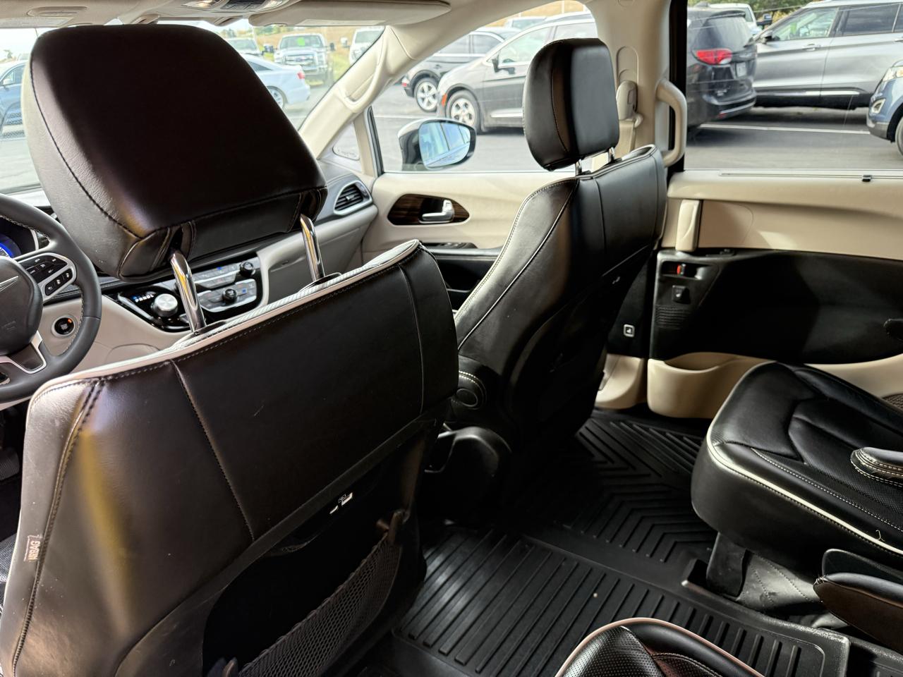 Chrysler Pacifica Limited FWD 2023