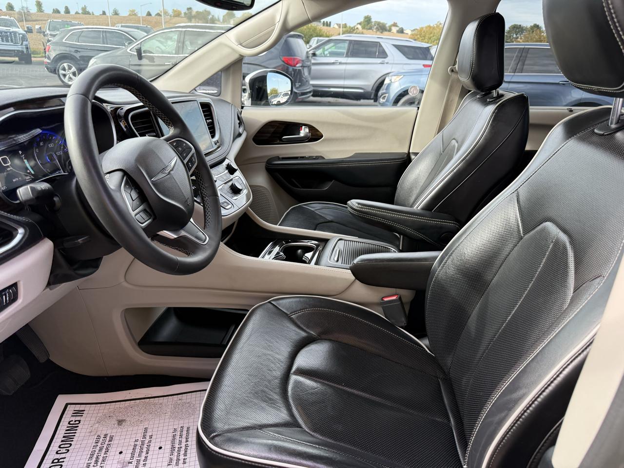 Chrysler Pacifica Limited FWD 2023