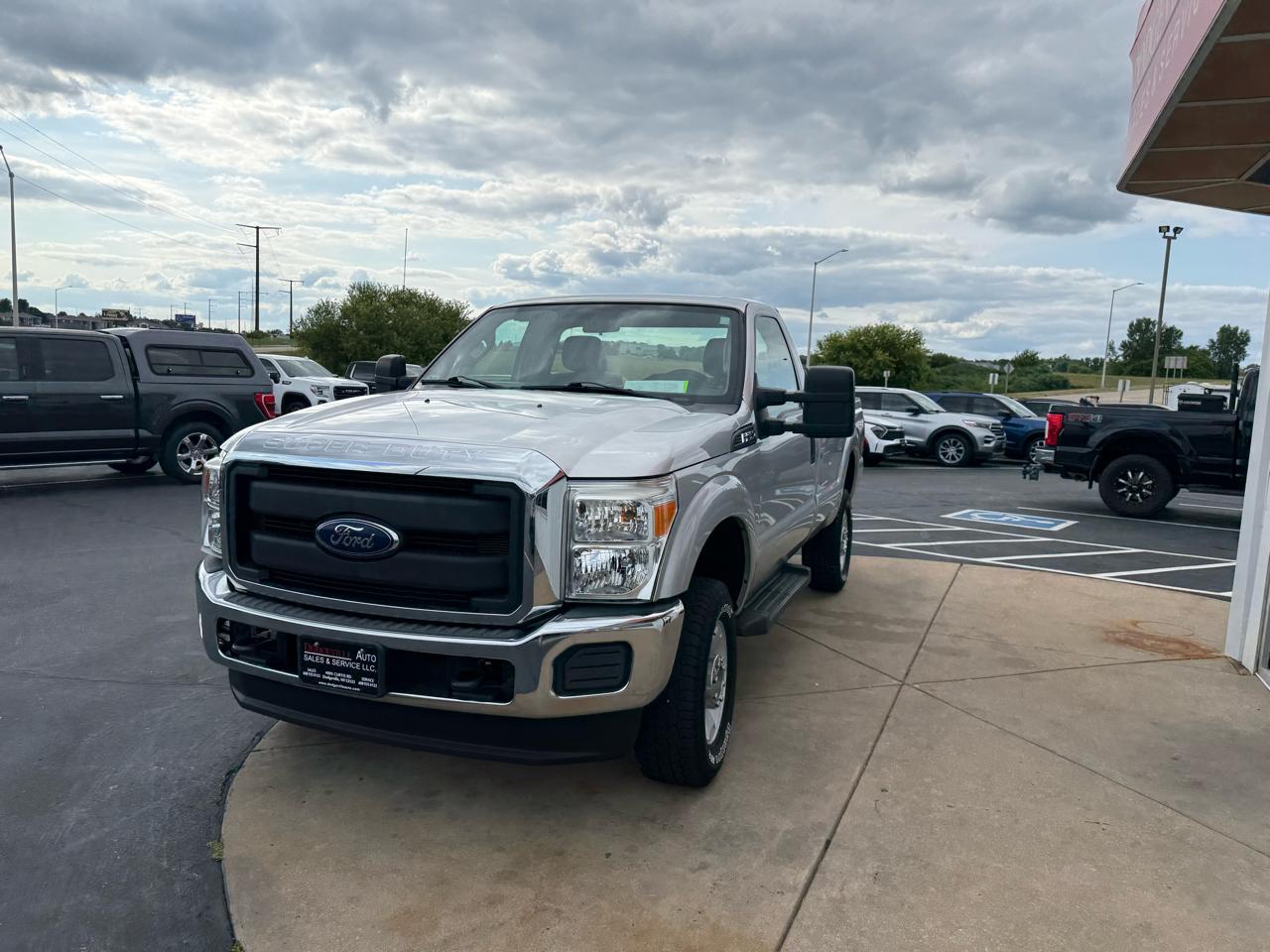 Ford Super Duty F-250 SRW 4WD Reg Cab 137" XL 2016