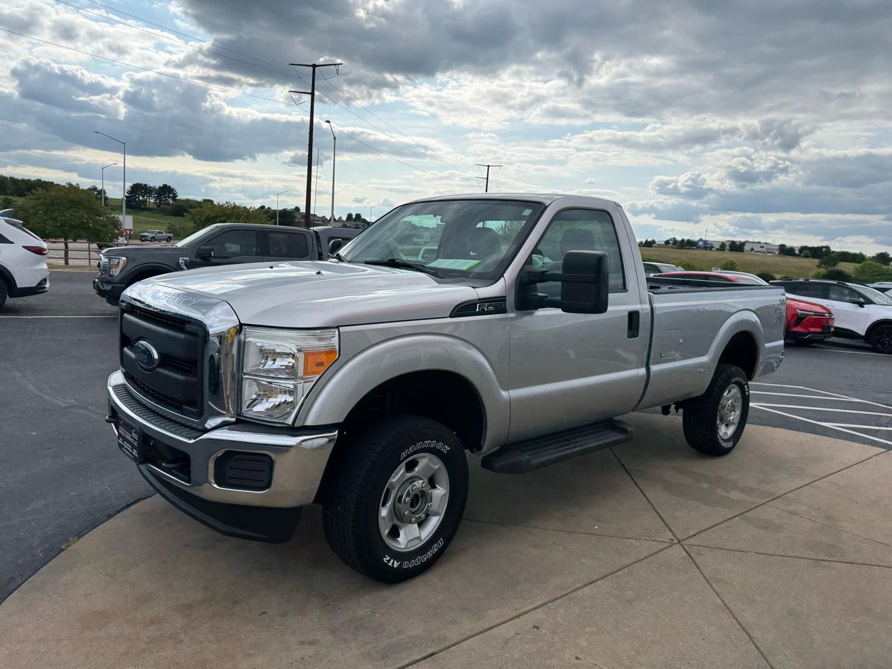 Ford Super Duty F-250 SRW 4WD Reg Cab 137" XL 2016