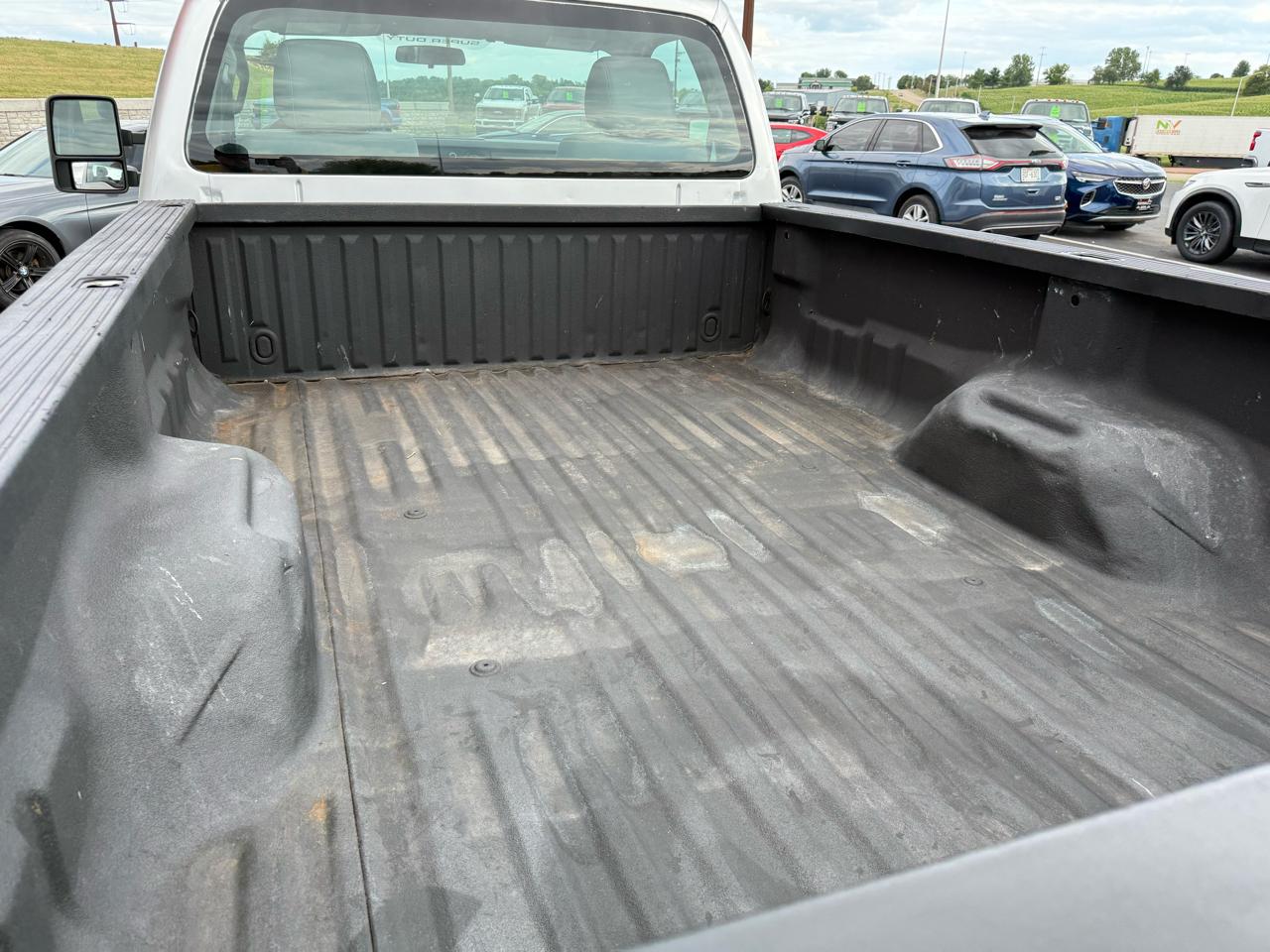 Ford Super Duty F-250 SRW 4WD Reg Cab 137" XL 2016