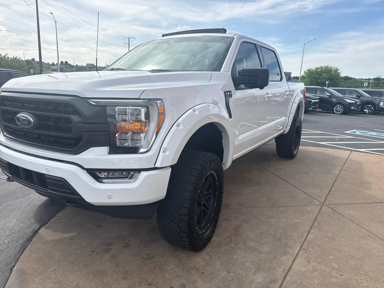 Ford F-150 SuperCrew 150" Lariat 4WD 2021