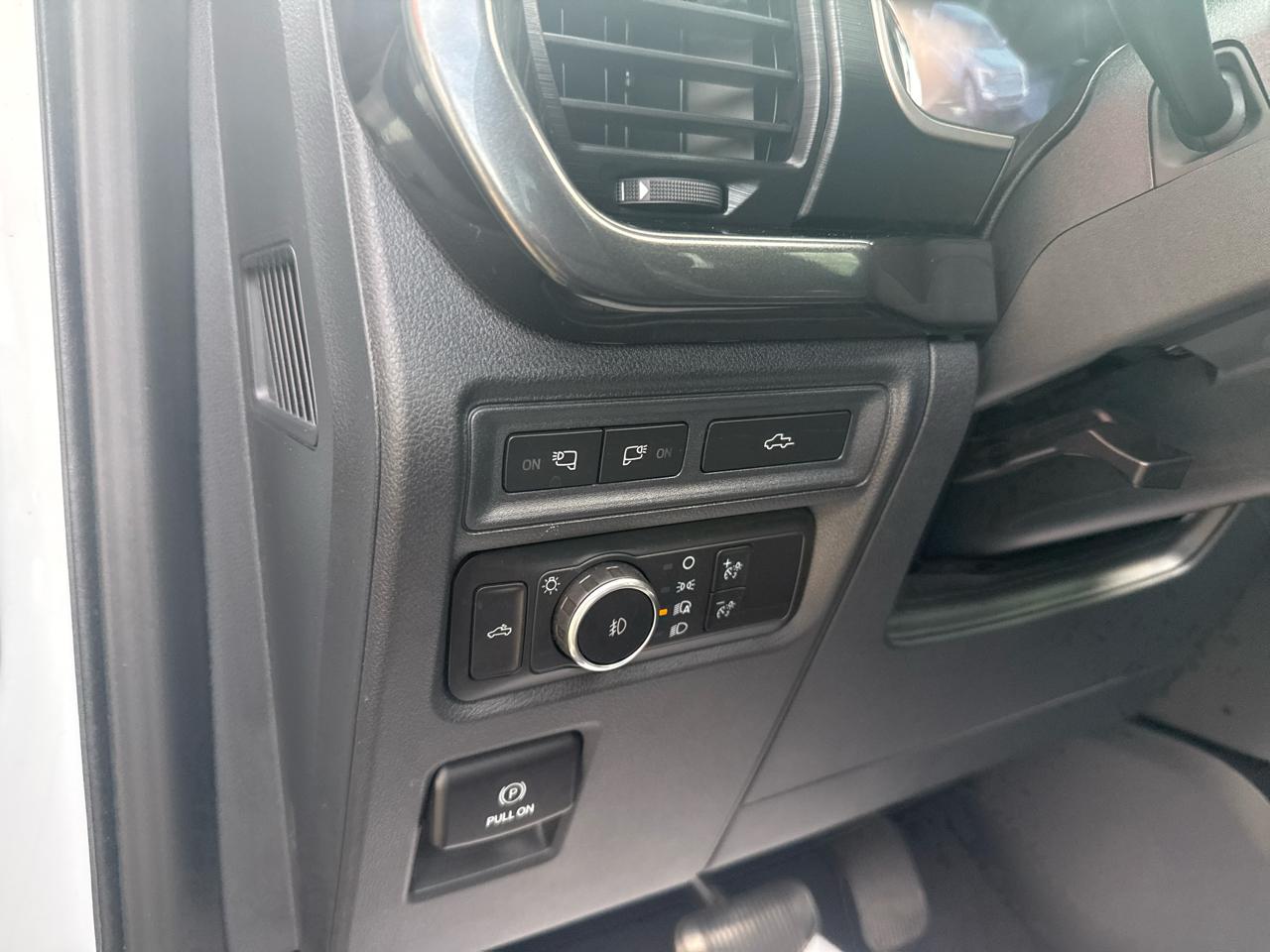 Ford F-150 SuperCrew 150" Lariat 4WD 2021