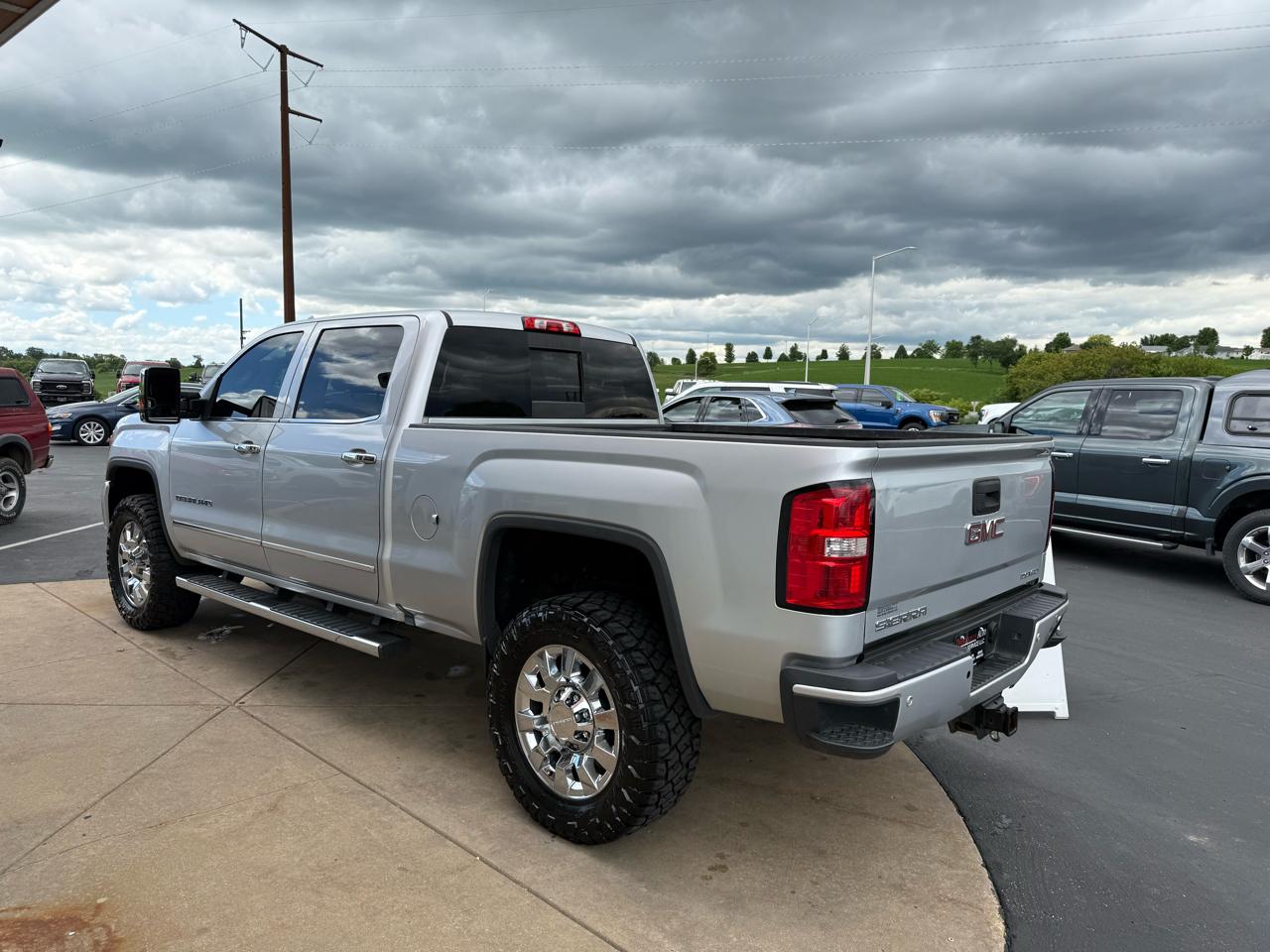 GMC Sierra 2500HD 4WD Crew Cab 153.7" Denali 2018