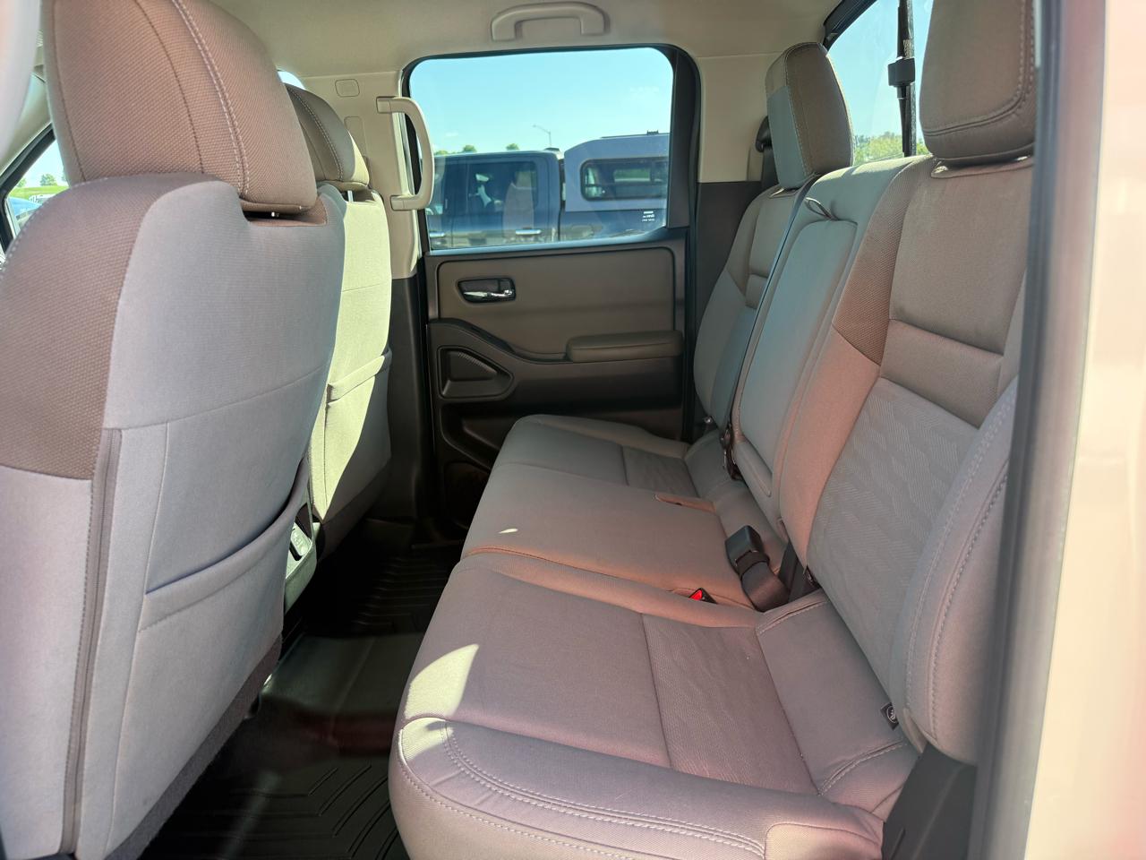 Nissan Frontier Crew Cab 4x4 SV Auto 2022