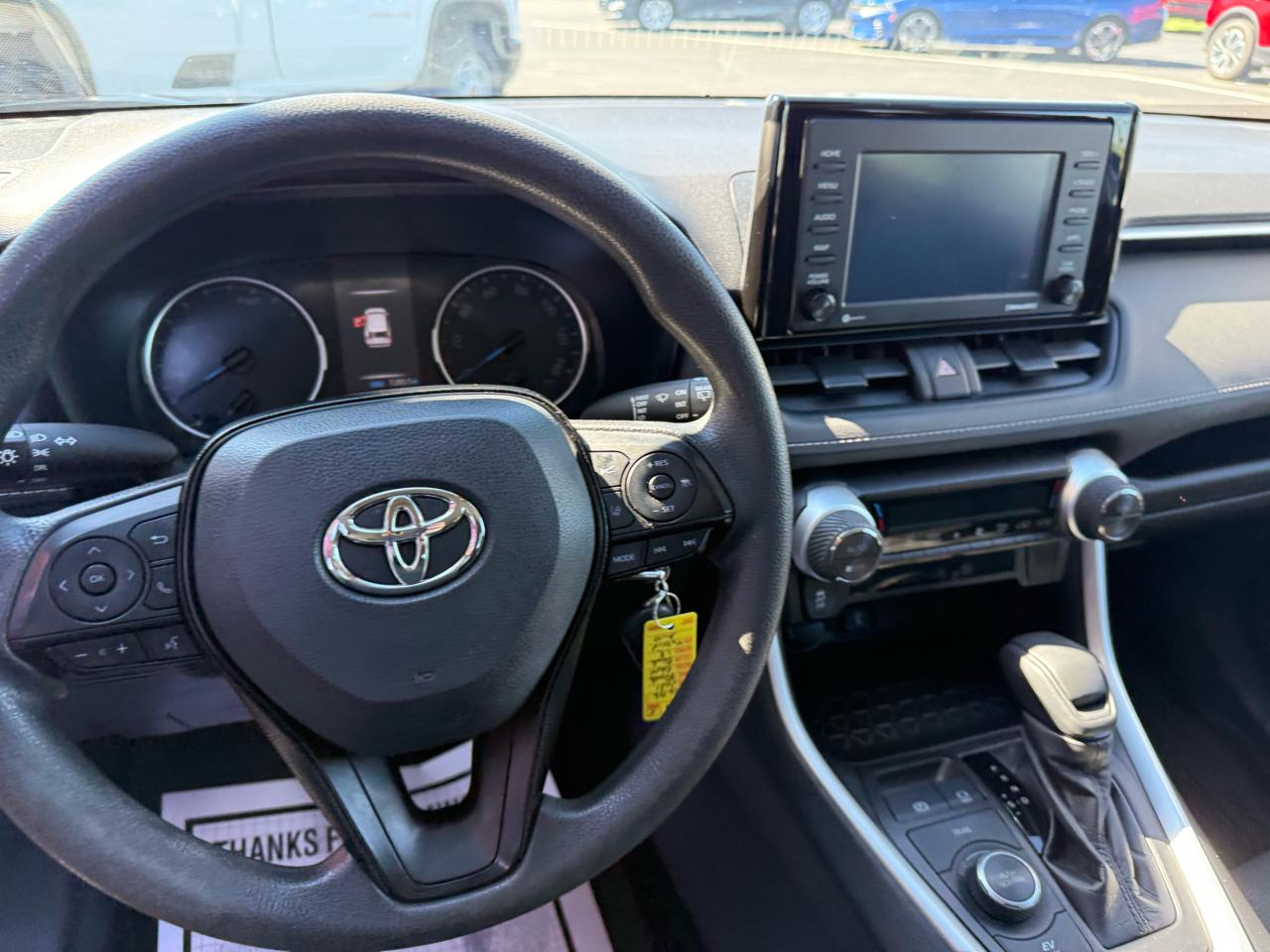 Toyota RAV4 Hybrid LE AWD (Natl) 2021