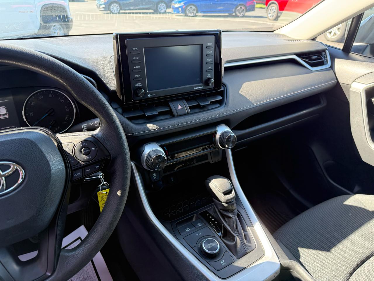 Toyota RAV4 Hybrid LE AWD (Natl) 2021