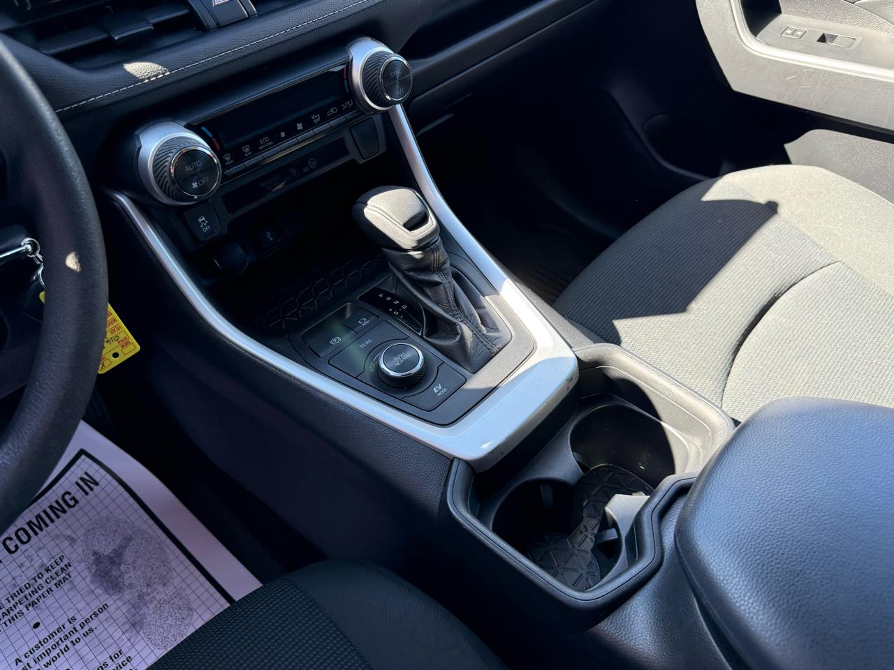 Toyota RAV4 Hybrid LE AWD (Natl) 2021