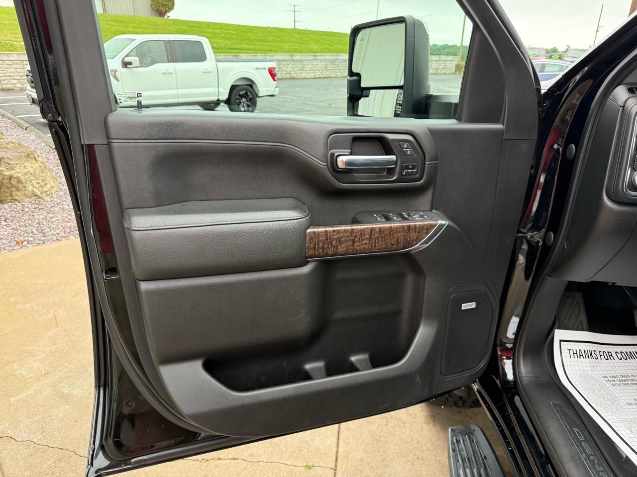 GMC Sierra 2500HD 4WD Crew Cab 159" Denali 2020