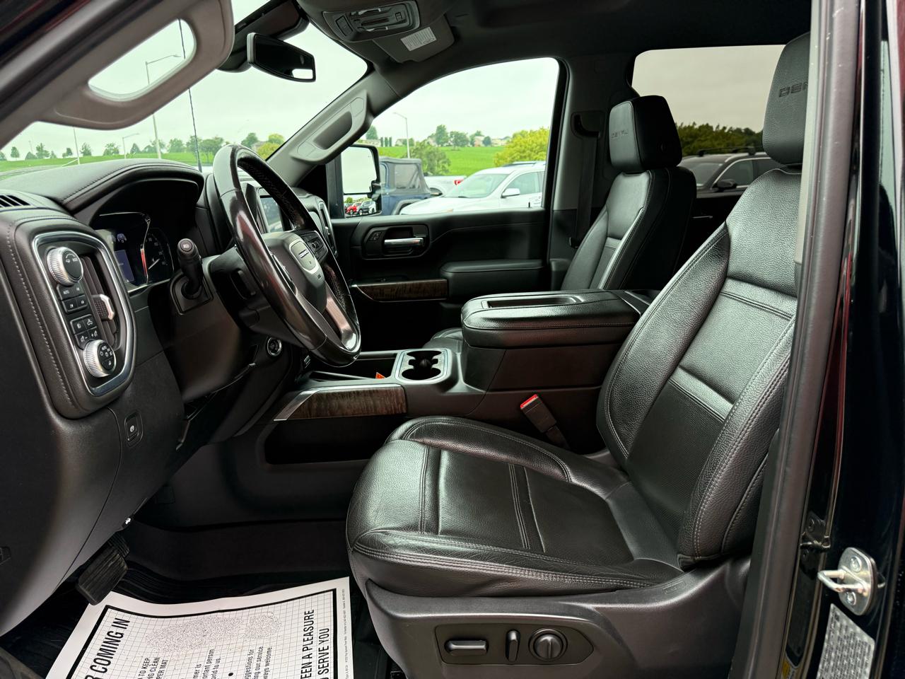 GMC Sierra 2500HD 4WD Crew Cab 159" Denali 2020