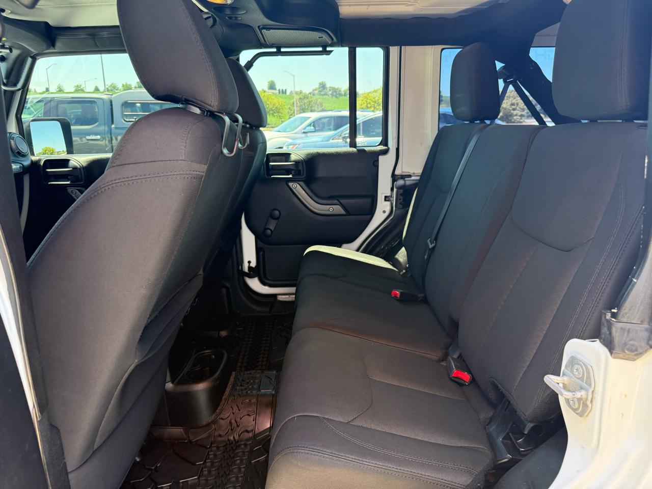 Jeep Wrangler Unlimited 4WD 4dr Sport 2016