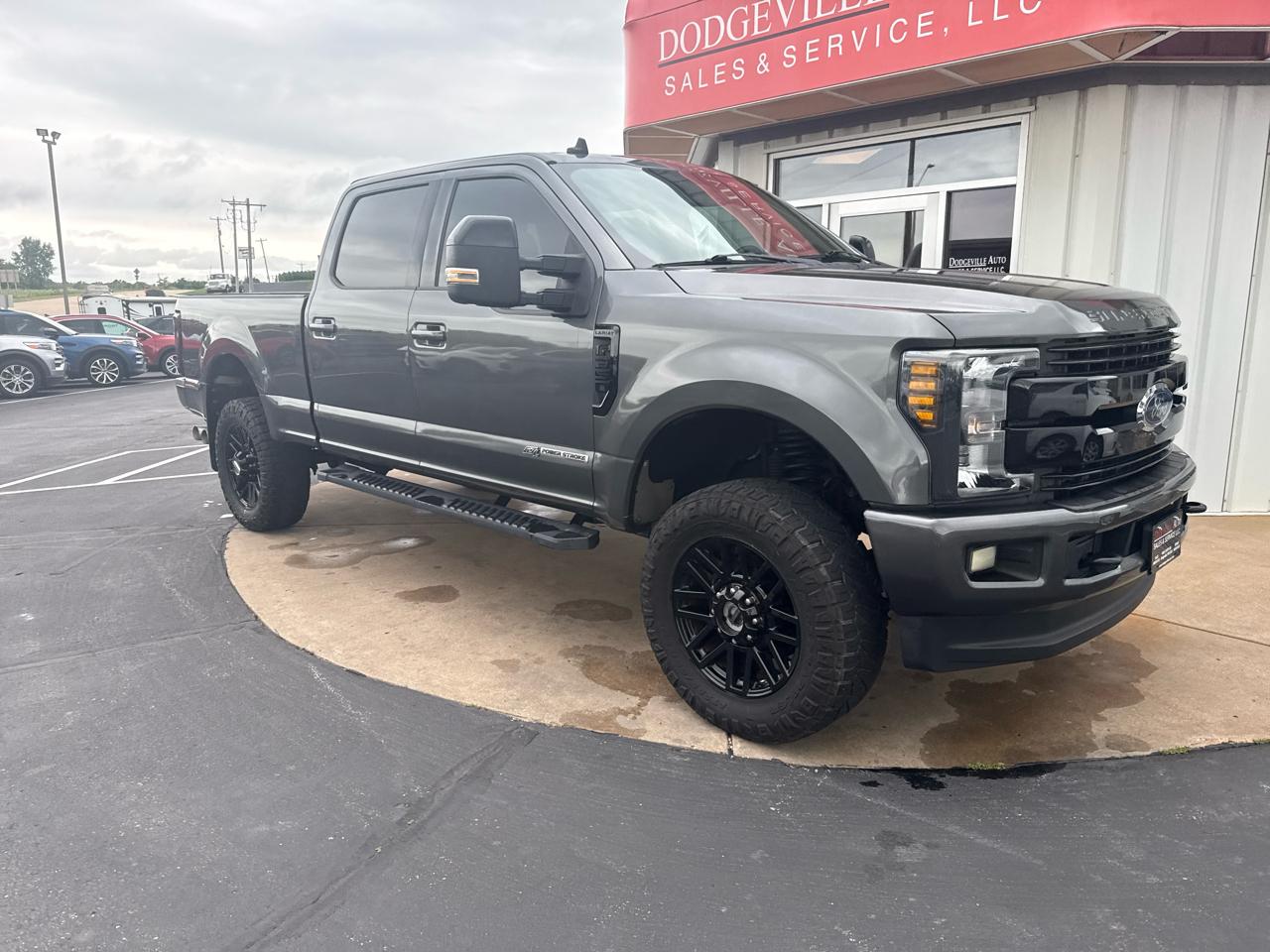 Ford Super Duty F-350 SRW Lariat 4WD Crew Cab 6.75' Box 2019