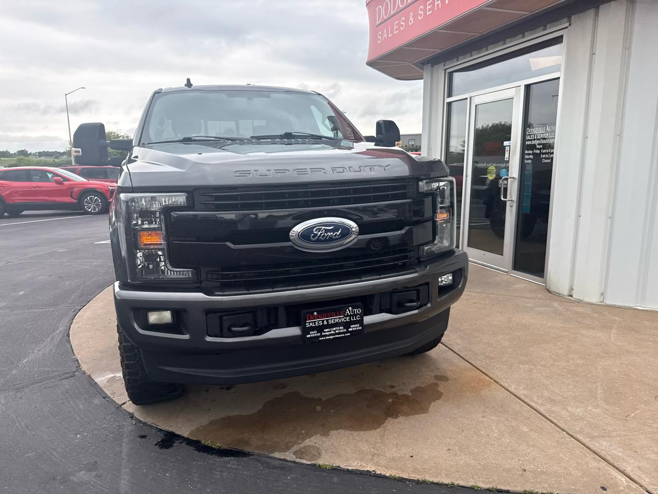 Ford Super Duty F-350 SRW Lariat 4WD Crew Cab 6.75' Box 2019